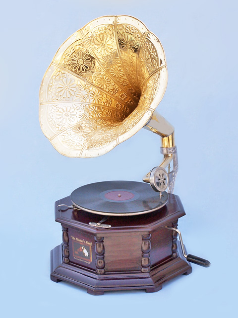 Eight corner gramophone