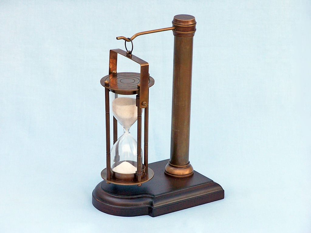 Hanging sand timer